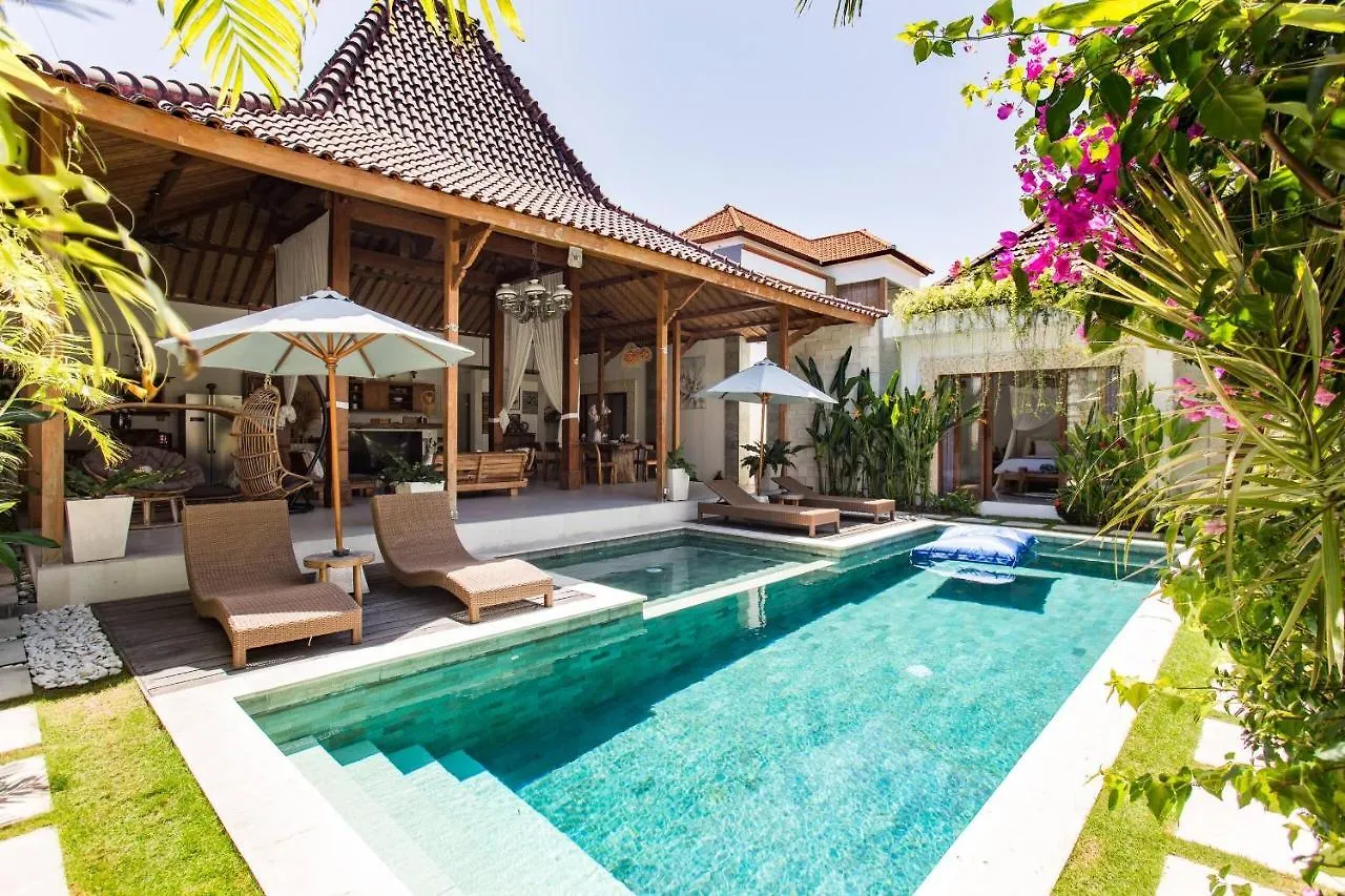 Kubu Joglo Villa Seminyak 0*,  Indonesië